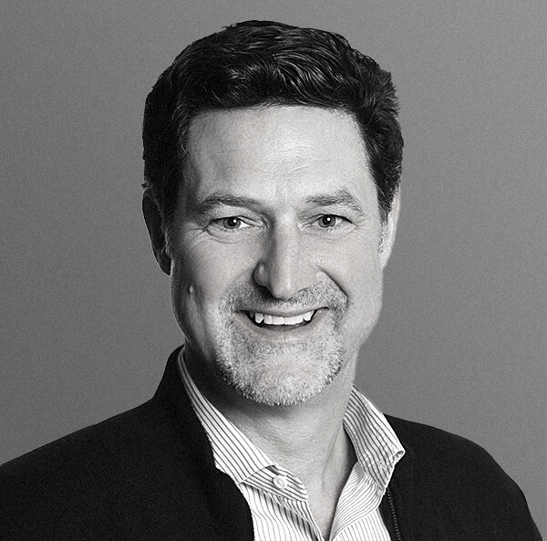 Portrait photo of Mark Lavelle